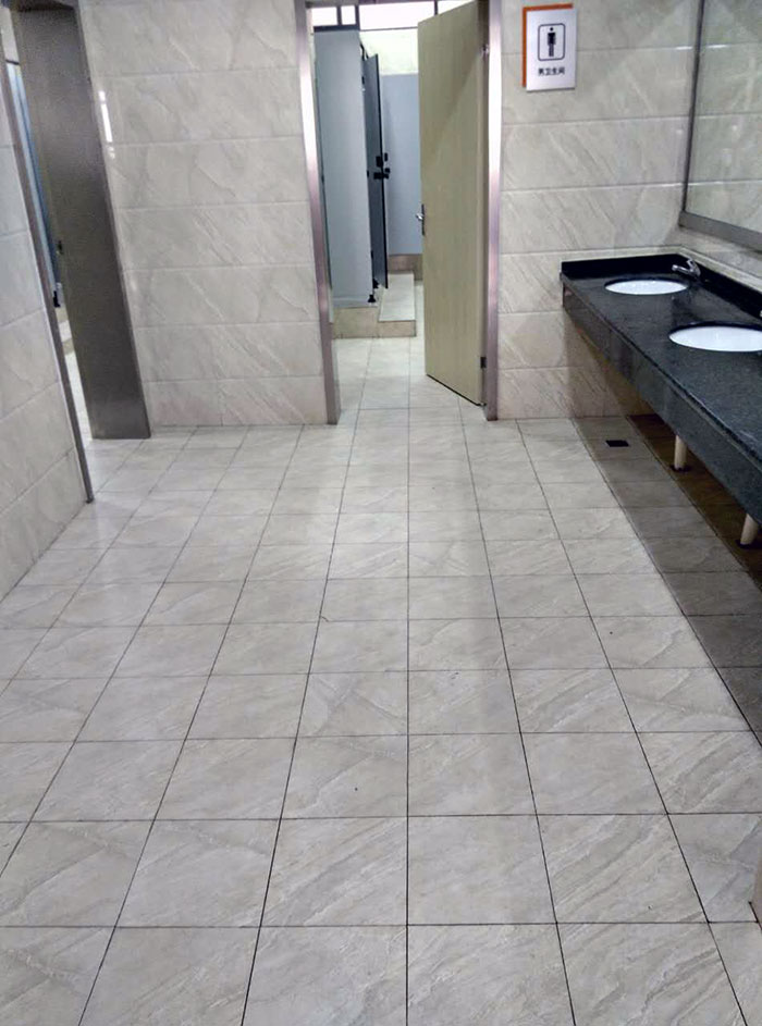 金艾陶瓷砖品牌工程案例鉴赏：武汉金盛国际家居?金银湖广场