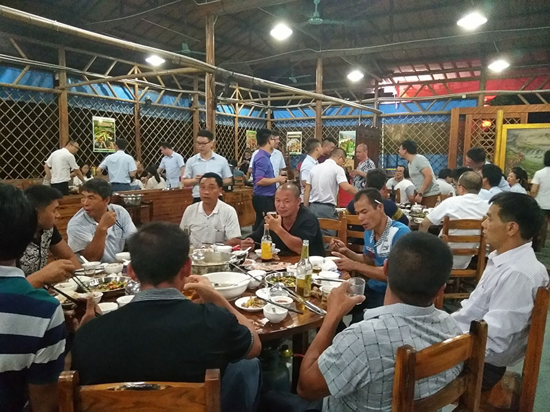 金艾陶喜迎三周年庆，感恩同行